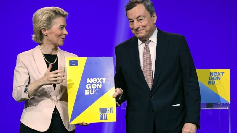 EU Commission President Ursula von der Leyen and former Italian Prime Minister Mario Draghi, Rome 2021. EPA-EFE/ETTORE FERRARI